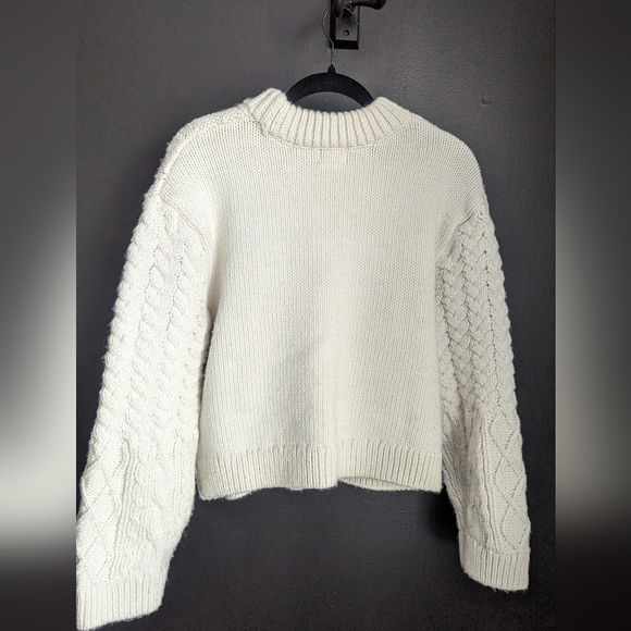H&M White Chunky Knit Sweater - Size Small - Picture 2 of 3